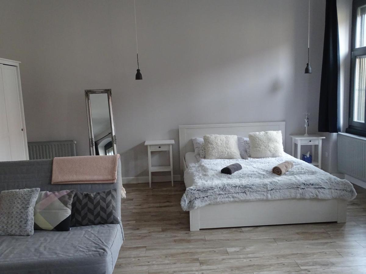 Ovaros Apartman Veszprém Zewnętrze zdjęcie