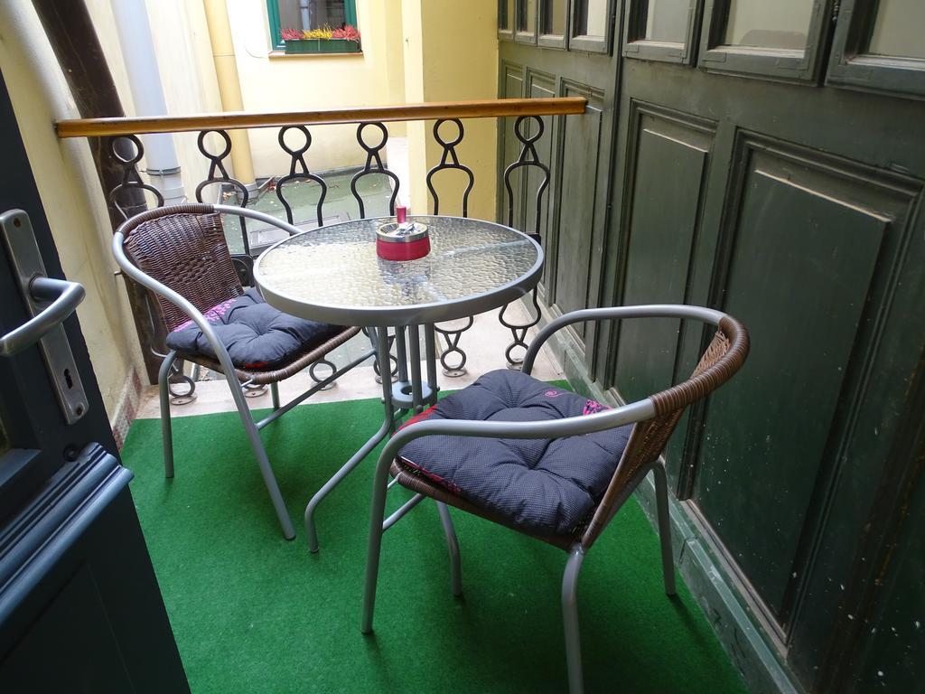 Ovaros Apartman Veszprém Zewnętrze zdjęcie